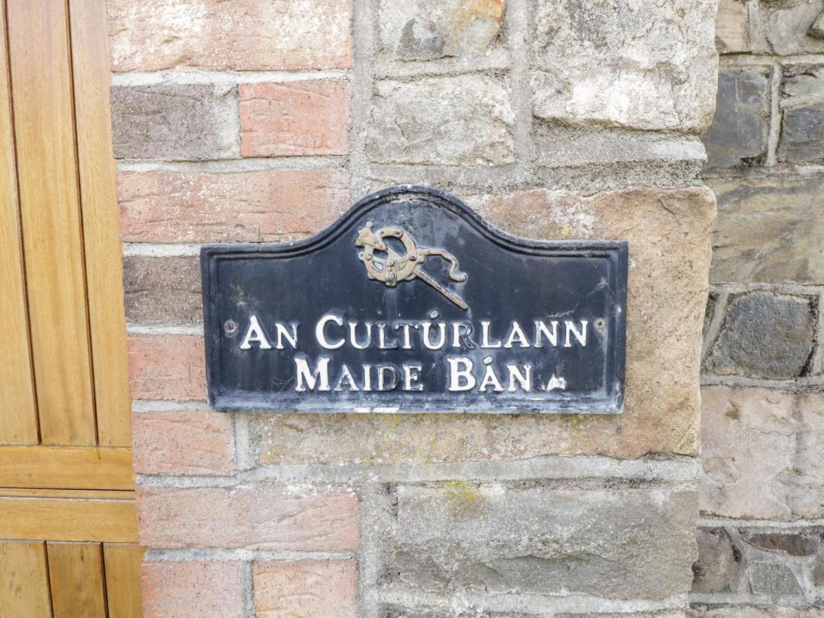 An Maide Ban Cootehill Exterior photo